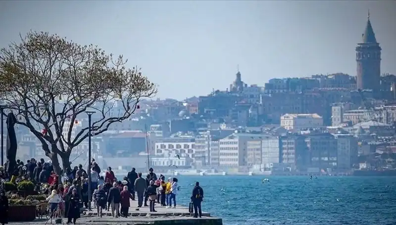 İstanbul'da Bahar Havası: Hafta Sonu Güzel Hava Sizi Bekliyor!