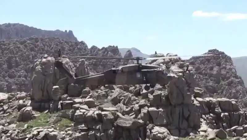 PKK'nın Silah Bırakma Süreci: Fırsatlar ve Zorluklar