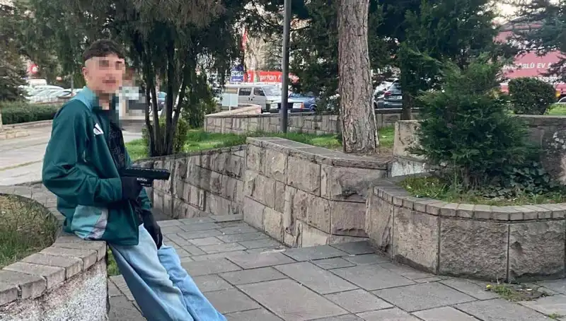 Yol Verme Kavgasında Kan Aktı: Üç Kardeş ve Baba Tutuklandı