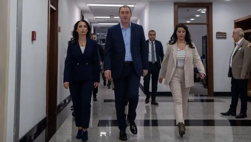 DEM Parti Heyeti, Siyasi Parti Turu ile Gündemdeki Sorunları Tartışacak