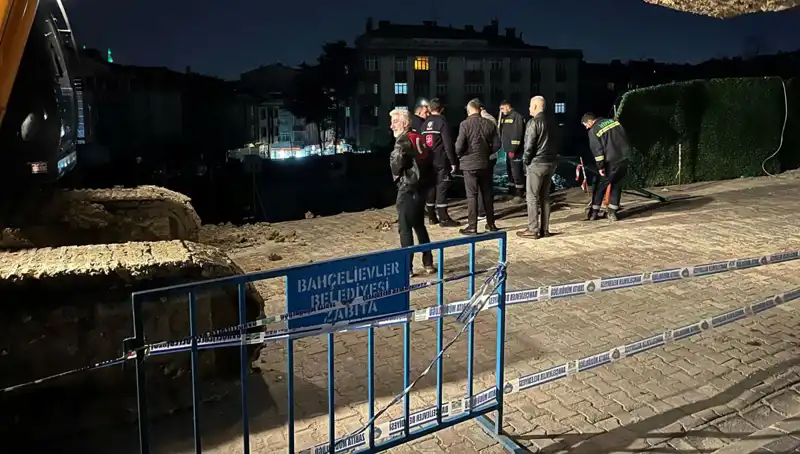 İstanbul'da İnşaat Çalışmasında Yol Çökmesi: Korkutan Manzaralar ve Son Gelişmeler